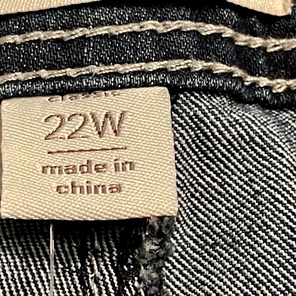 Est. 1946 Denim Cropped Blue Jeans Wmns 22W New With Tags D8-1376 - Picture 8 of 9